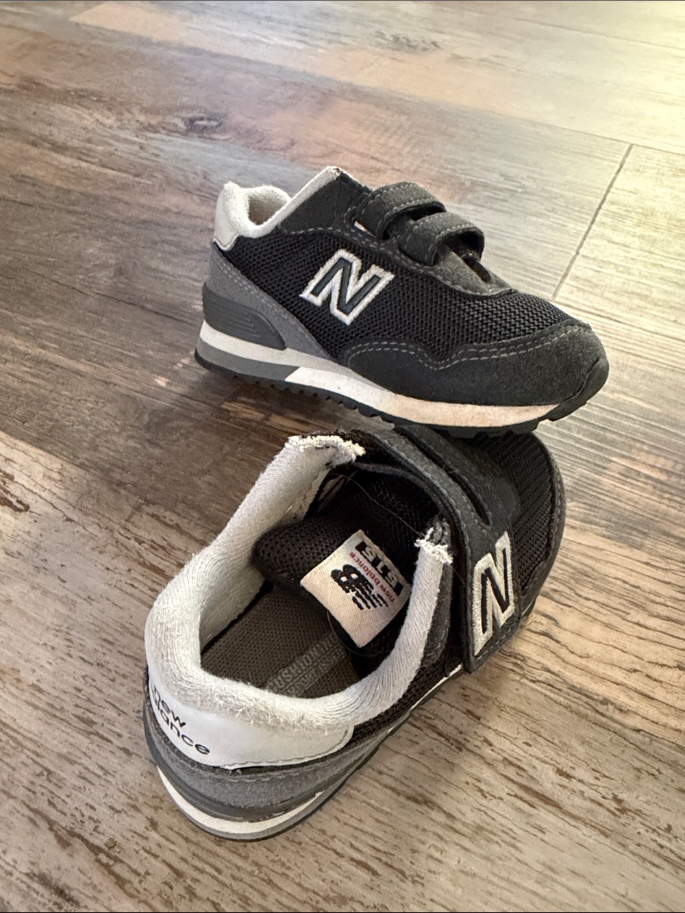 New Balance Kids Velcro Sneakers in Black and Gray